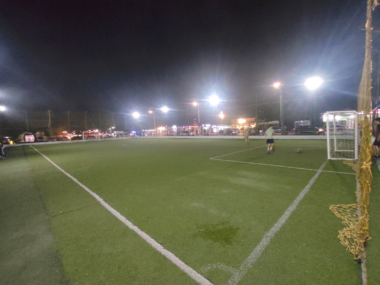 Besh bola stadion - 1 rasm