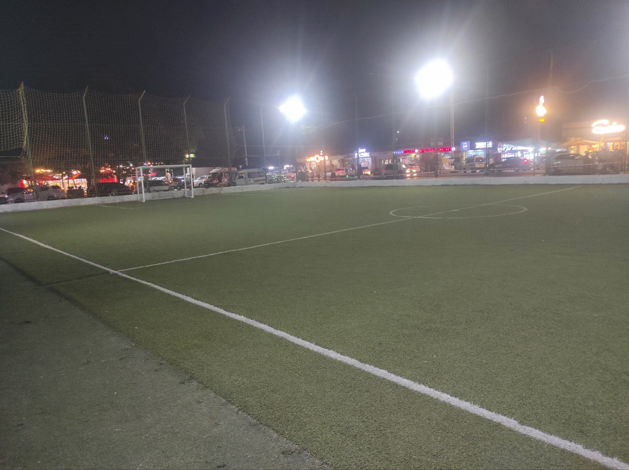 Besh bola stadion - 4 rasm